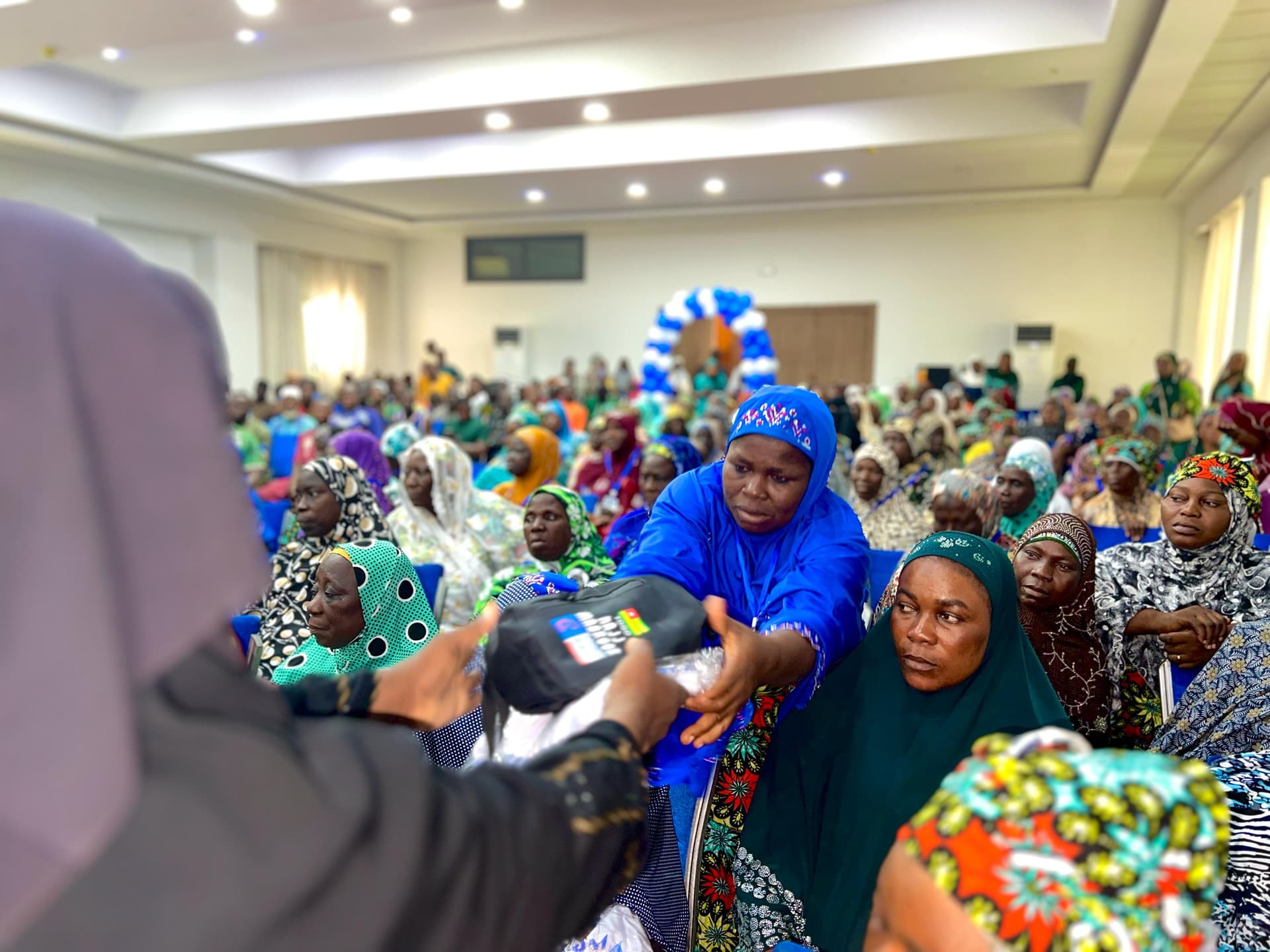 Distribution des kits aux pèlerins